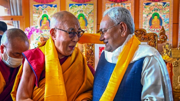 Nitish Kumar Likely to Take Oath As CM Of Bihar with BJPs Support 