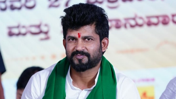 MP Pratap Simha Sarcasm against MLA Pradeep Eshwar