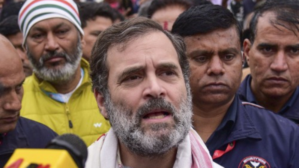 Video: Rahul Gandhis Flying Kisses For Assam Crowd Shouting Modi, Modi