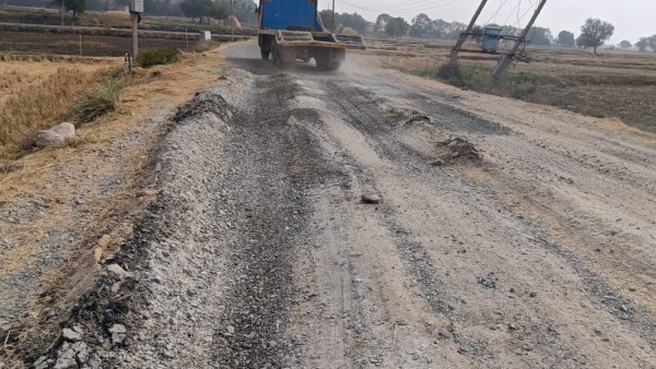 Raichurs Kavitala road problem: Peoples outrage against the authorities
