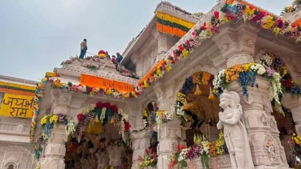 Ram Mandir: Eagle flying over Ram Mandir, video viral