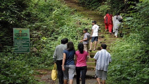 What Is The Relationship Between Kodagu District And Sri Rama?