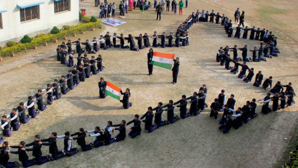 Happy republic day 2024 wishes images quotes greetings whatspp and facebook status messages