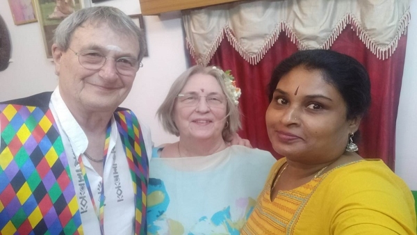 Shashikala Is Serving Food To The Foreigners In Mysuru 