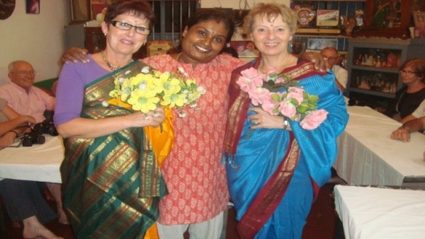 Shashikala Is Serving Food To The Foreigners In Mysuru 
