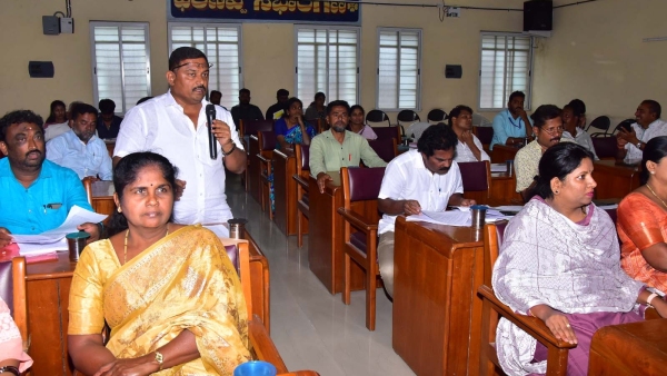 Need to show strength against contractors like opposition leaders: MLA Ravikumar 