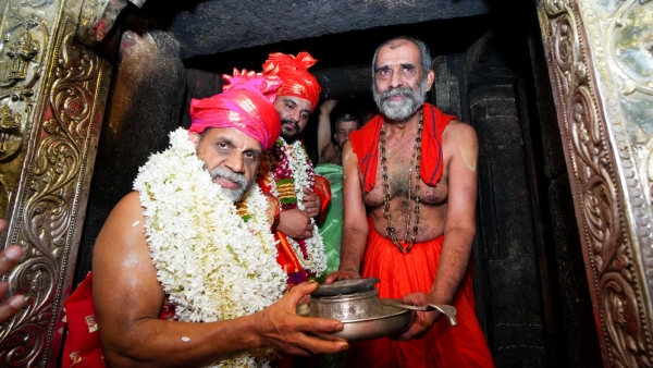 Udupi 8 Mutts Abbot Absent For Puttige Paryayayotsav Udupi 8 Mutts Abbot Absent For Puttige Paryayayotsav