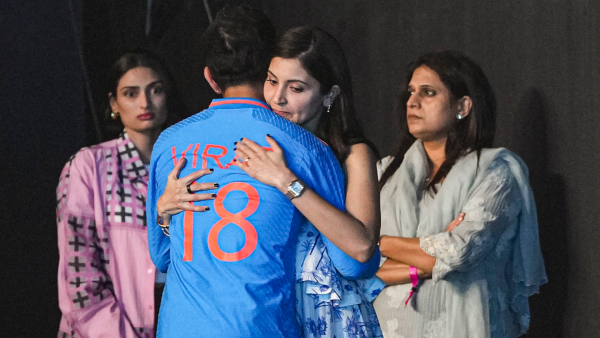  Viral Footage Emerges of Disheartened Virat Kohli After Cricket World Cup 2023 Final Defeat