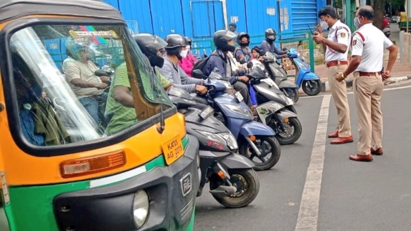 More than 300 times Traffic rules Violation, 3.20 lakh fine