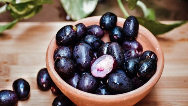 What Are The Benefits Of Jamun Fruit In Summer Days 