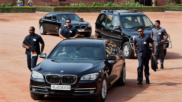 What Is Inside The Briefcase Of PM Modis Bodyguards? Know More In Kannada