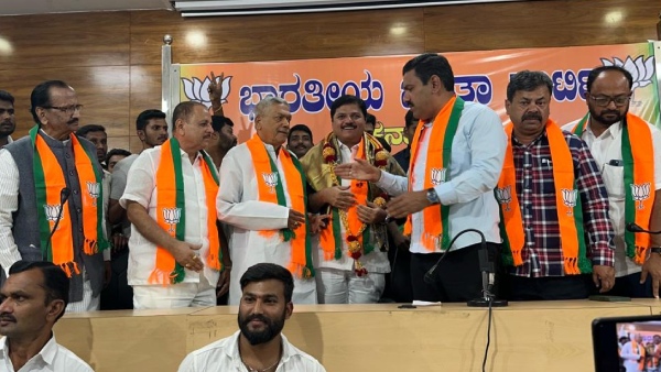 Madal Mallikarjuna Joined BJP In The Presence Of B.Y Vijayendra