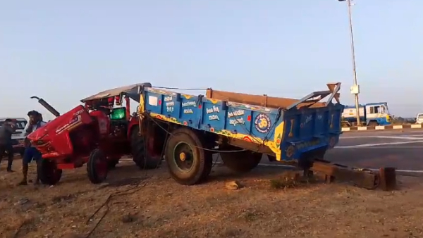 Tractor And KSRTC Rajahamsa Bus Accident At Chitradurga Challakere