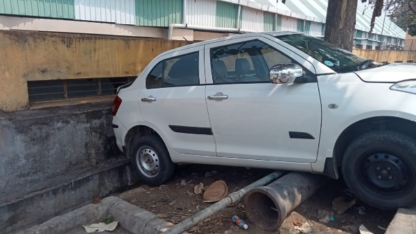 Hanur: A 7-year-old girl death while playing in the car park 