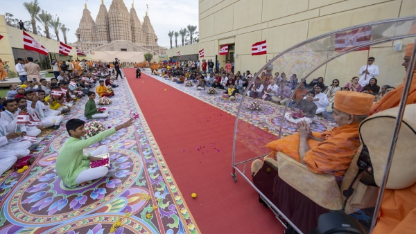 PM Modi inaugurated first Hindu temple in Abu Dhabi, know details 