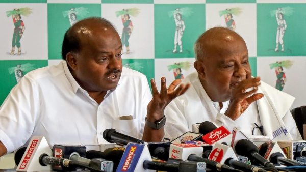 Sumalatha says she will not go anywhere except Mandya:‌ Know What HD Kumaraswamy Says