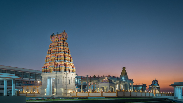 What Are The Special Features Of The Huge Shivalaya Built In Hubballi?
