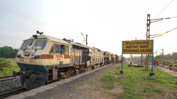  Indian Railways: Pune Belagavi Intercity Express Train Service Should Be Begins: Urge Commuters