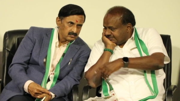 Former IPS Officer BG Jyothi Prakash Mirji Joins JDS