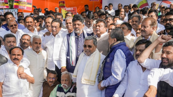 Lok Sabha polls 2024: NDA to win 24 of 28 seats in Karnataka, predicts Mood of the Nation survey 