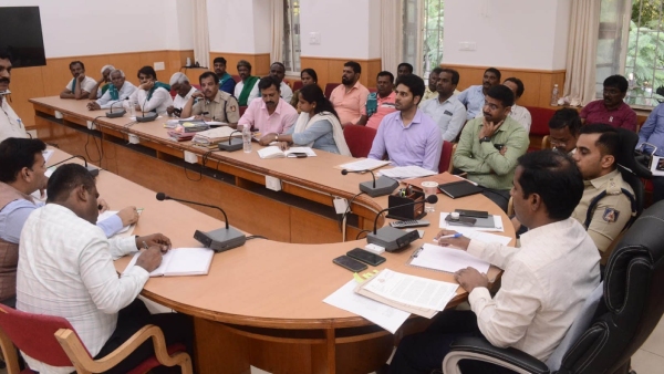  Mandya: Maharani Pramoda Devi Joins Farmers in Strong Opposition to Trail Blast Near KRS