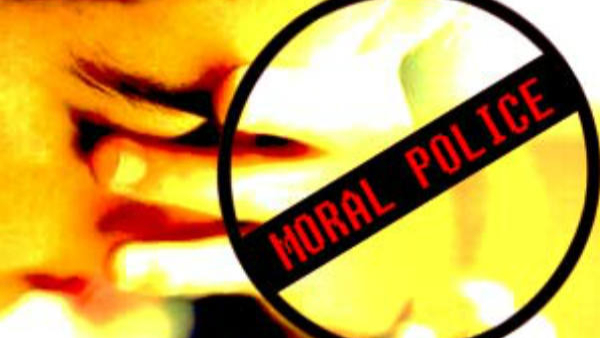 4 Men arrested for moral policing at Panambur beach