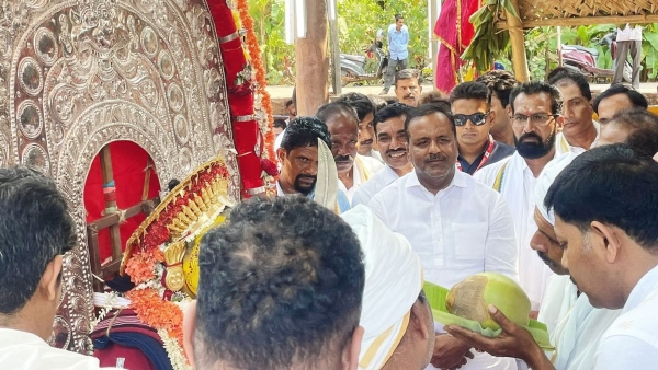 Muslim Leader Lashes Out At Speaker U.T Khader