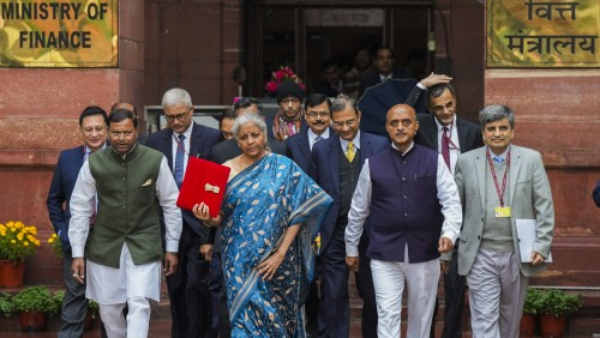 Budget 2024: Finance Minister Nirmala Sitharaman Wear Cream And Blue Saree