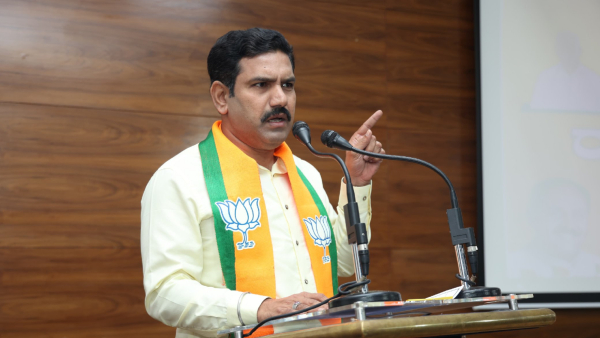 Karnataka Congress Alleged That BJP Leaders Have Love On The Pakistan