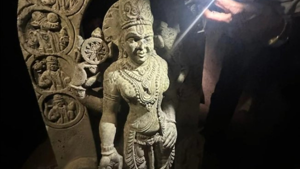 Hindu related Idols Detected in Construction of Bridge in between Raichur-Telangana Border Hindu related Idols Detected in Construction of Bridge in between Raichur-Telangana Border