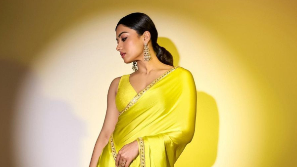 Discover Why Rashmika Mandanna Fans Are In Tension After Flight Did Emergency Landing