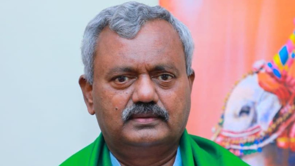 JDS and BJP party workers protest against ST Somashekhar 