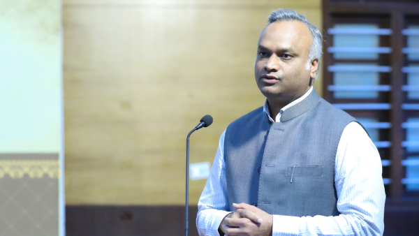Priyank Kharge wrote a letter to Siddaramaiah about Vachana Mantapa 