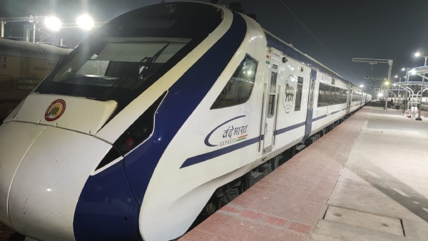 40 Thousand Normal Bogies To Convert Into Vande Bharat Express Standard