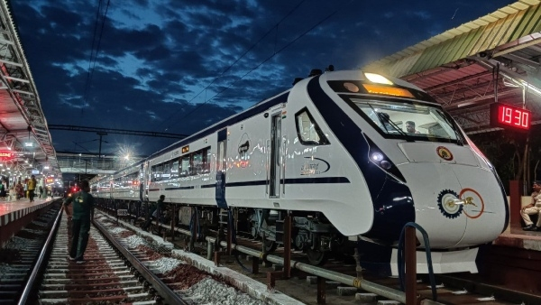 Vande Bharat Express running between Thiruvananthapuram Kasaragod Extends To Mangaluru Vande Bharat Express running between Thiruvananthapuram Kasaragod Extends To Mangaluru