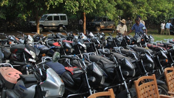 HSRP Number Plate How To Escape From Paying Fine 