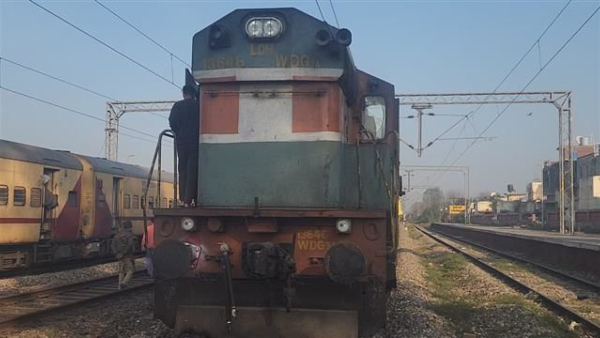 A train suddenly ran from Jammu to Punjab without a driver!