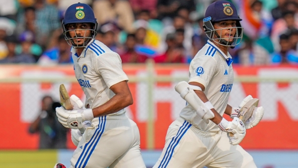 Yashasvi Jaiswal Shines with Unbeaten 179; India Ends Day 1 at 336/6 in 2nd Test against England Yashasvi Jaiswal Shines with Unbeaten 179; India Ends Day 1 at 336/6 in 2nd Test against England