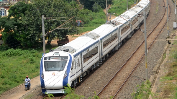 Bengaluru Kalaburagi Vande Bharat Train Schedule