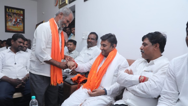 Lok Sabha Election 2024 Dr K Sudhakar Got Support From JDS amp amp BJP Local Leaders