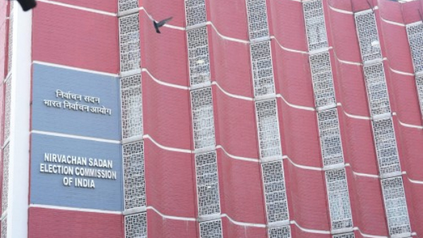 Poll Body Meets Home Ministry Ahead of Lok Sabha Election Announcement Poll Body Meets Home Ministry Ahead of Lok Sabha Election Announcement