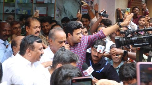 Miscreants Attacked on Shop Owner Who Playing Hanuman Chalisa 3 Arrested BJP Leaders Met Victim