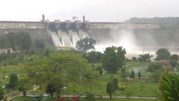 Drinking Water Crisis At Kodadu Water Released From Harangi Dam Drinking Water Crisis At Kodadu Water Released From Harangi Dam
