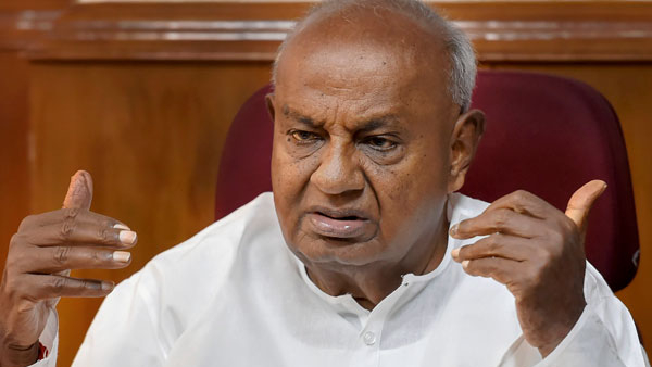 Who Are You To Talk About Modi HD Devegowda Questioned Siddaramaiah