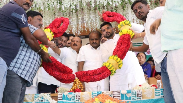 HD Kumaraswamy JDS to Contest in Mandya Hassan and Kolar for Lok Sabha Polls