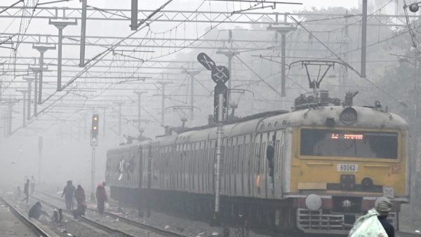 15 Holi Festival Special Trains Will Operate By Indian Railways Check Route Timings