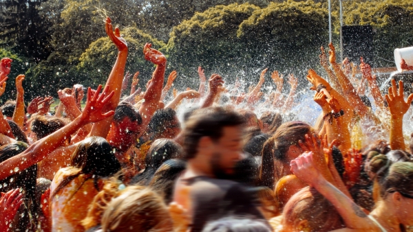 Water crisis Great Holi Rain Dance in bengaluru - Public Outrage