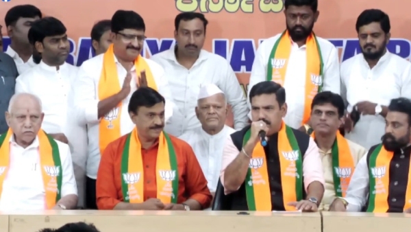 Gangavati MLA Gali Janardhana Reddy rejoins BJP Know the benefits Gangavati MLA Gali Janardhana Reddy rejoins BJP Know the benefits