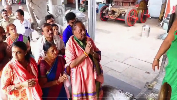 K S Eshwarappa And Family Visit Kollur Mookambika Temple