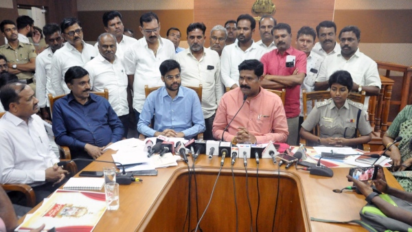 Drought Koppal CEO Visits Hirehalla Dam